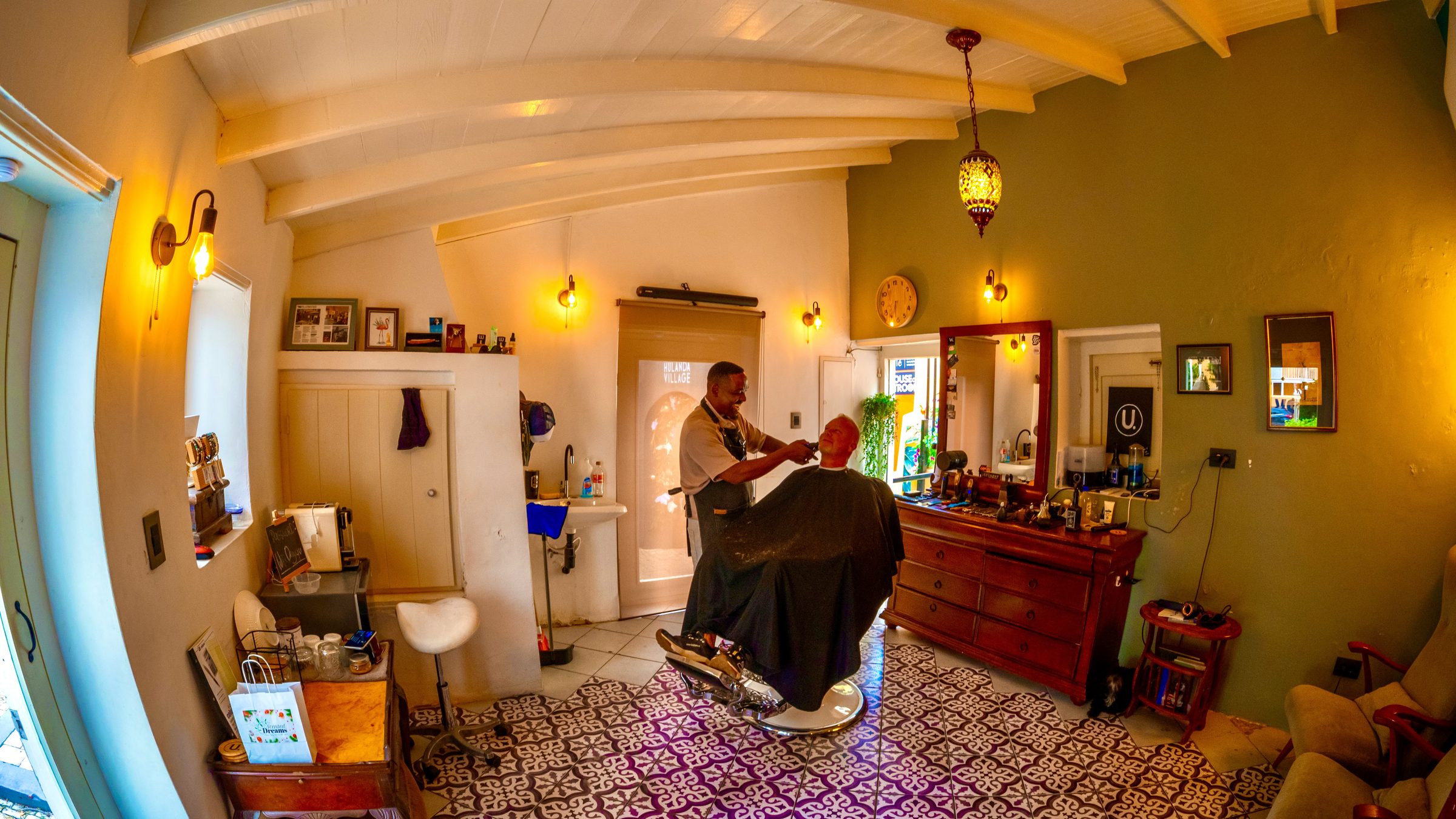 U. THE BARBERSHOP photo 6