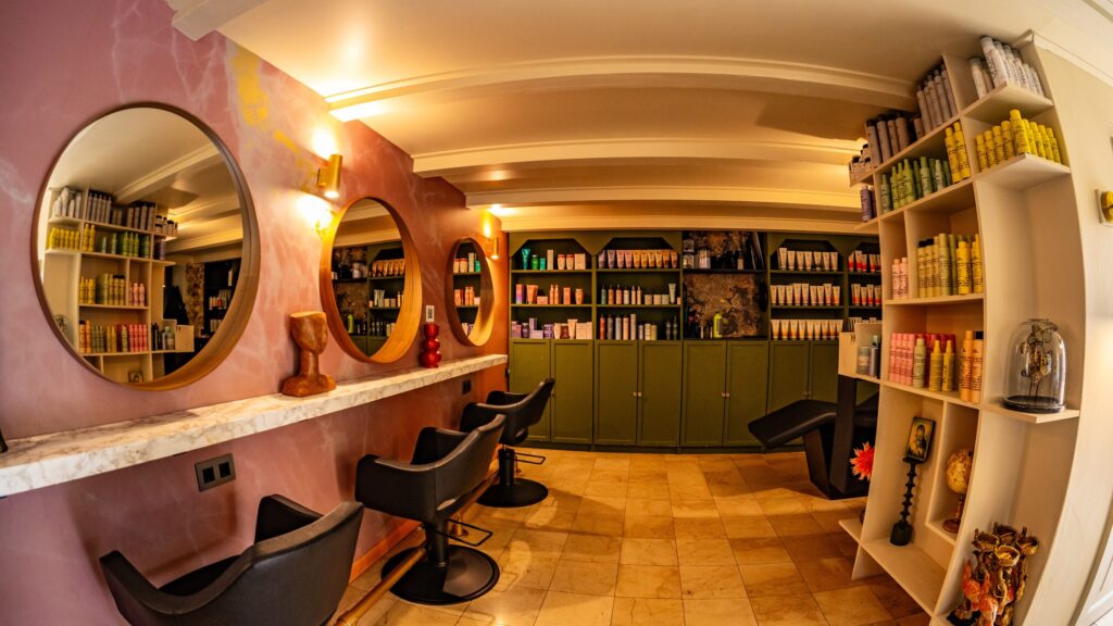 THE HAIR.BOUTIQUE 7