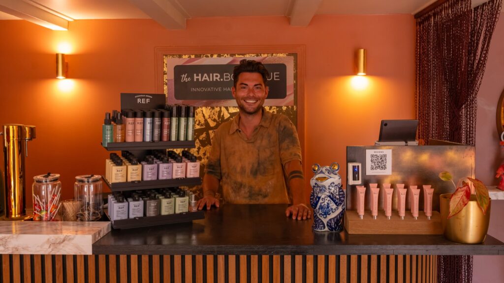 THE HAIR.BOUTIQUE 8