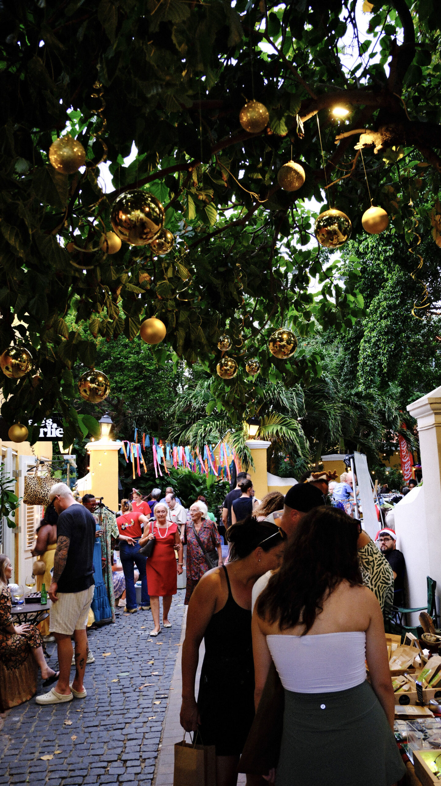 CHRISTMAS MARKET 8